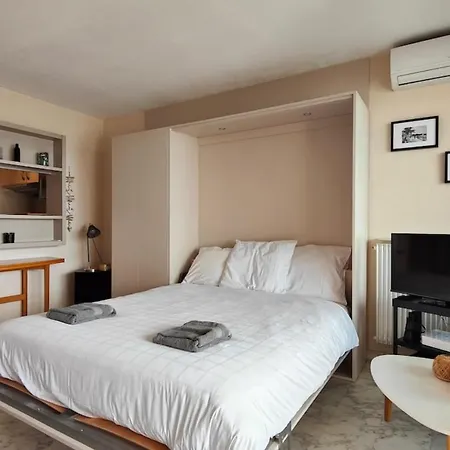 06ay - With Seafront Terrace アンティーブ